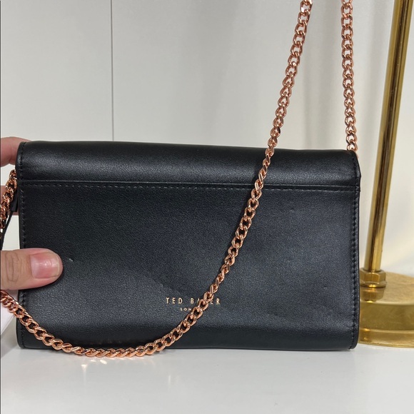 🔥Ted Baker Black Pearl-Embellished Crossbody Bag brand new - Picture 4 of 7
